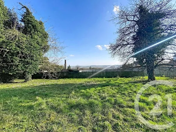 Terrain 1504 m²