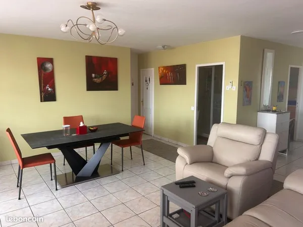 Appartement T4 de 86 m²-lumineux avec balcon, parking cave