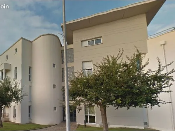 Studio 1 pièce 28 m²