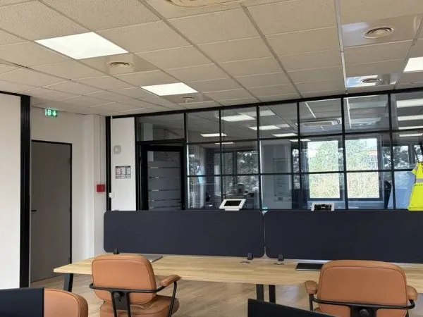 Bureau 2 pièces 73 m²
