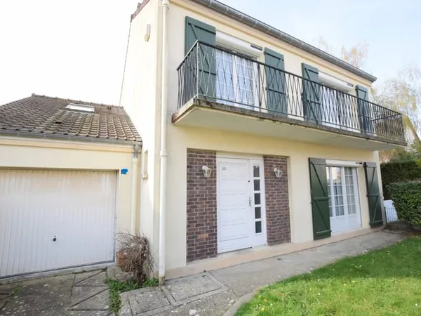 Rambouillet maison de 4 chambres, écoles et commerces à pied