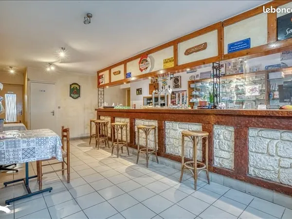 Immeuble 475 m²