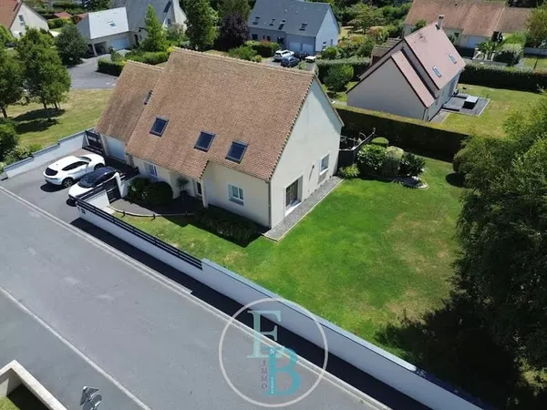 Maison 8 pièces 235 m²