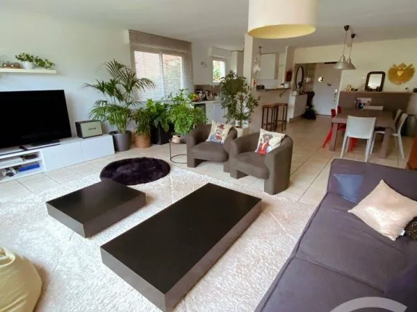 Appartement 5 pièces 131 m²