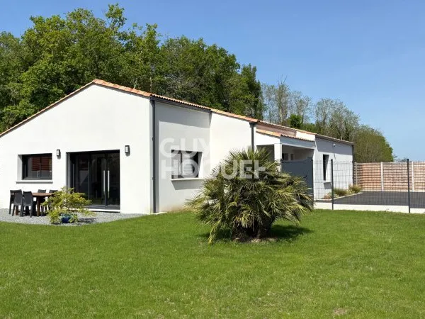 Maison récente de plain-pied 4 pièces à vendre à Les Mathes