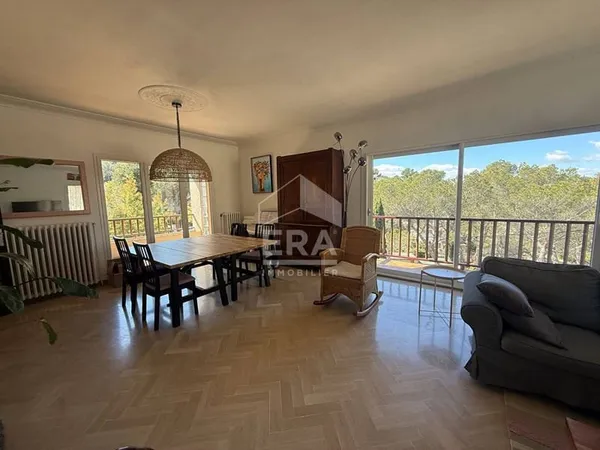 Maison 6 pièces 195 m²