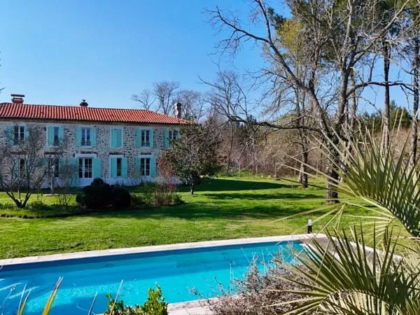 Maison 6 pièces 275 m2