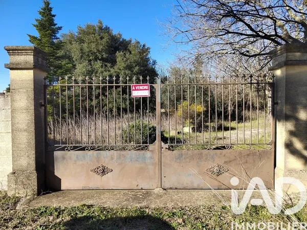 Terrain 720 m²