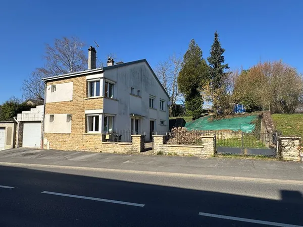 Maison rénovée de 105 m2 SH sur 830 m2 de terrain à Sormonne