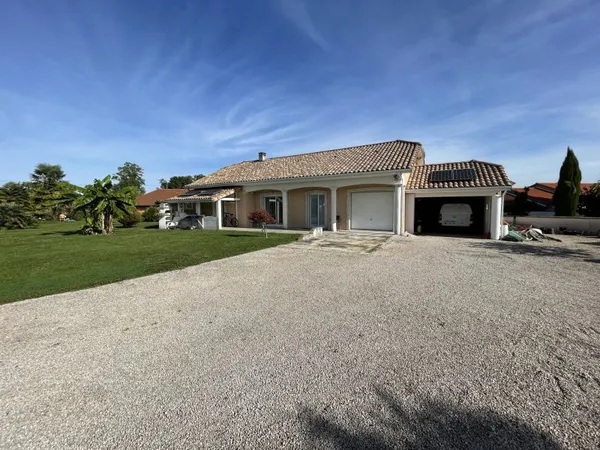 MAISON PLAIN PIED 100 M2 3200 M2 DE TERRAIN