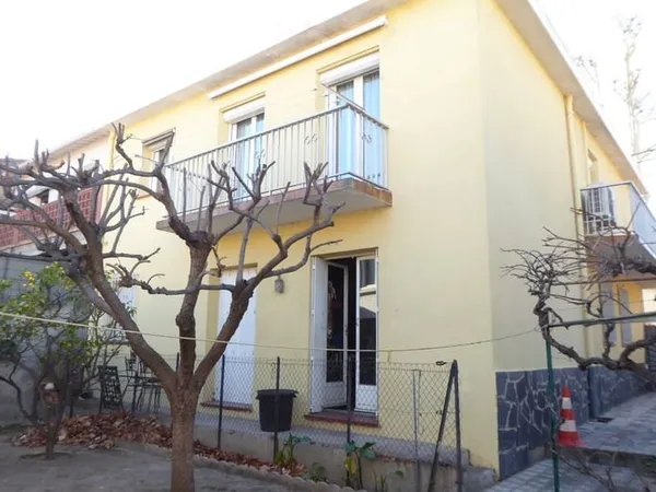 MAISON DE VILLE 3 FACES à PERPIGNAN - + GARAGE