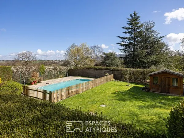 Maison d'architecte familiale au coeur de Dommartin