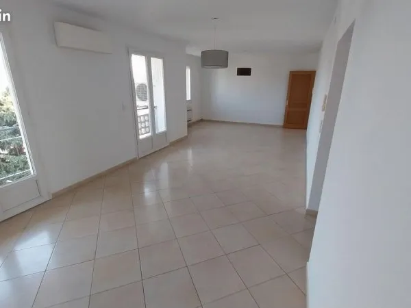 Appartement T3 avec balcon, garage et parking à Agen, sur l'avenue Michelet