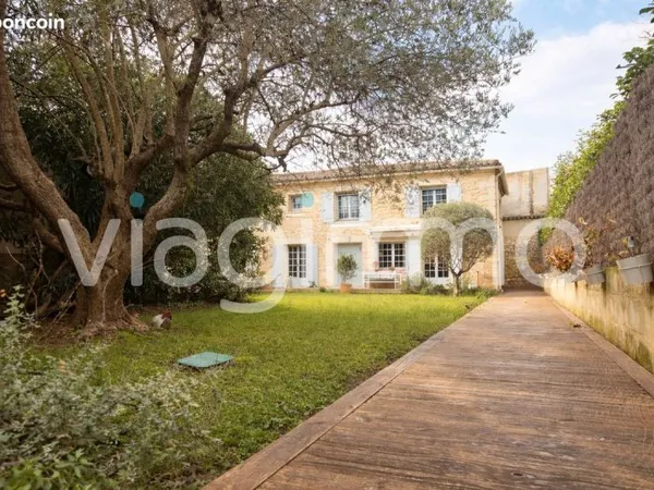 Maison en viager 6 pièces 210 m²