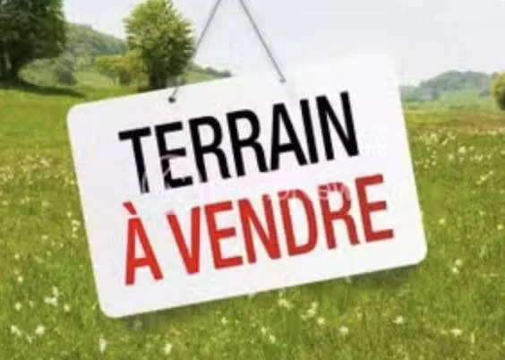 Terrain constructible 848 m²