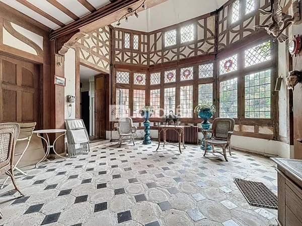 Maison 11 pièces 414 m²