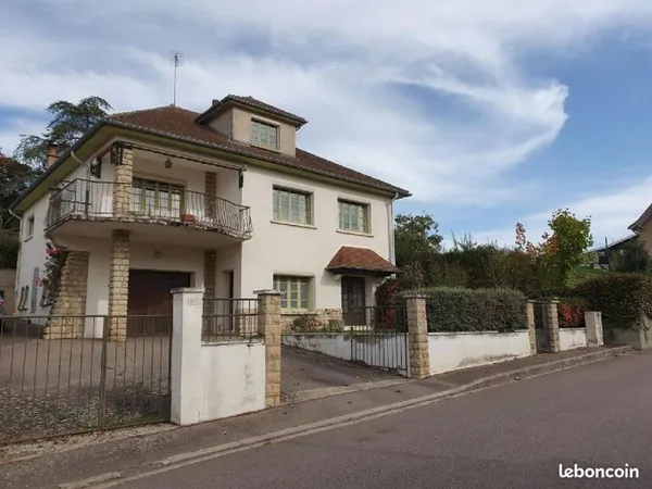 Maison 5 pièces 142 m²