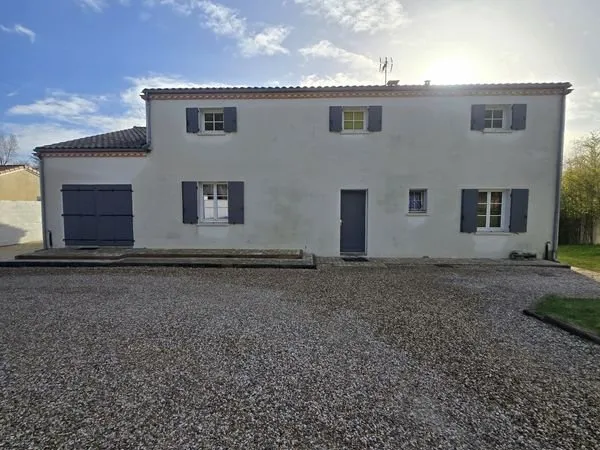 Propriété 5 pièces 230 m²