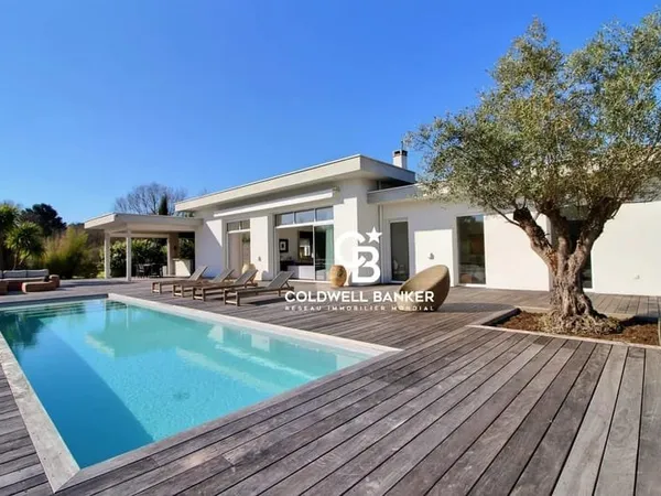 Exclusivité - Gradignan - Villa contemporaine d'exception - Environnement privilégié - Piscine & pre