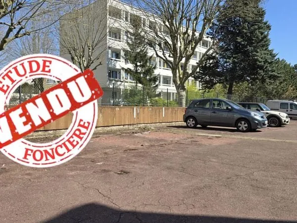 SECTEUR BASOCHE - PLACE DE PARKING EXTERIEURE