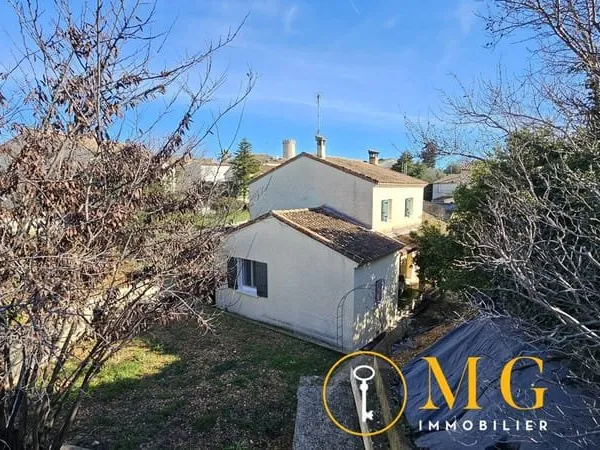 Maison 6 pièces environ 135 m2 Terrain 899m2