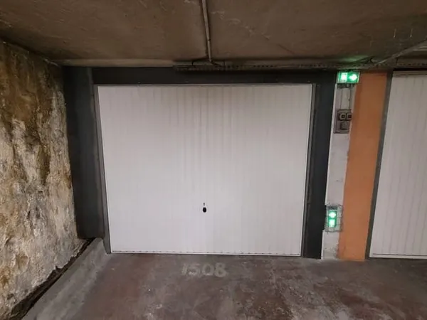 Parking/Garage