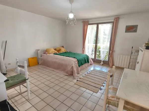 Studio 1 pièce 30 m²