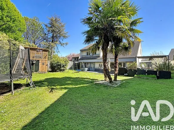 Maison 8 pièces 170 m²