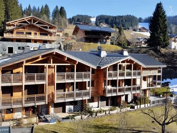 Appartement récent de deux chambres près de la piste