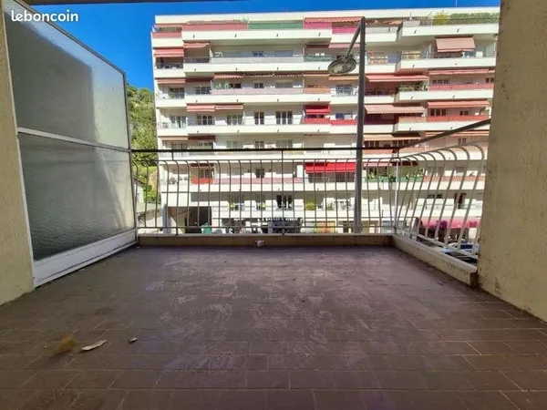 Nice - madeleine - terrasse - garage - à rénover