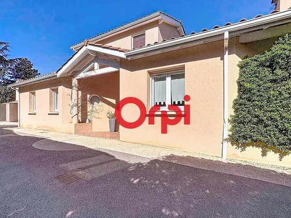 Maison 6 pièces 140 m²