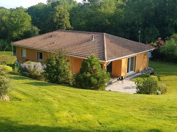 Maison individuelle 300m2 sur terrain de 1500m2