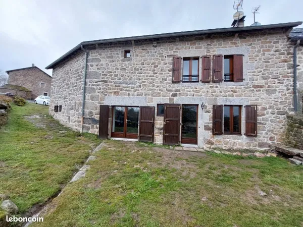 Maison de village à proximité de Saint Chély d'Apcher