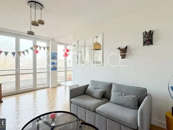 Appartement 4 pièces à Paris (75012) étage élevé - balc