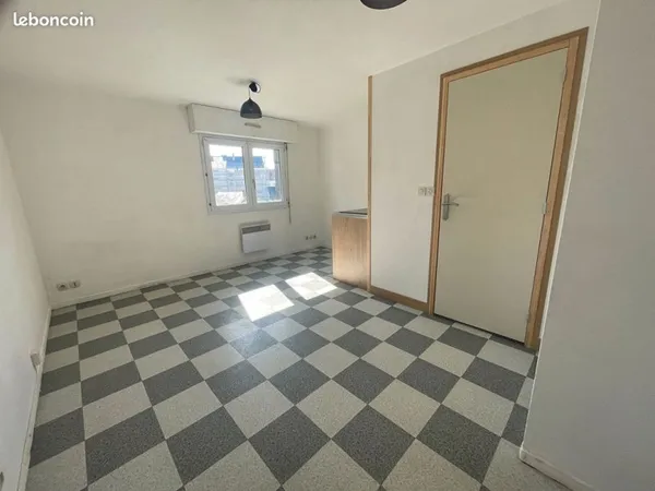 Studio 1 pièce 18 m²