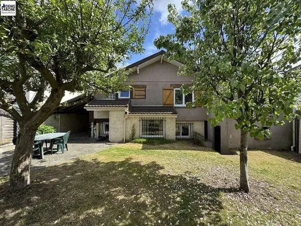 Maison 7 pièces 111 m²