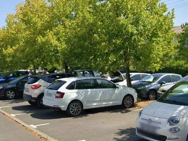 Parking 11 m²