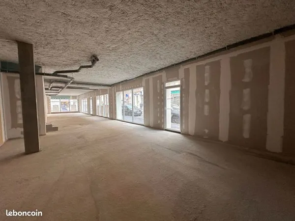 Local commercial 175 m² EVREUX