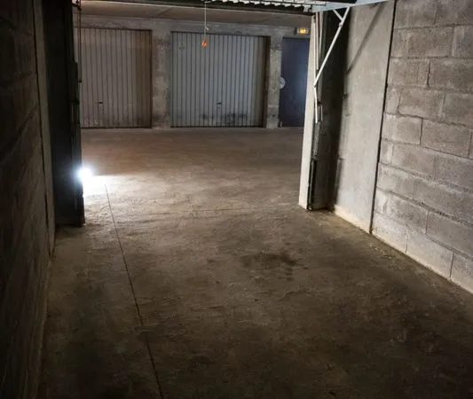 Garage / Box à louer
