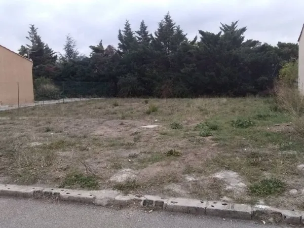 Terrain 530 m²