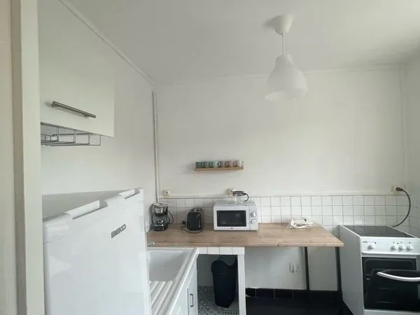 Studio meublé 29 m² - Saint-Ouen - 690 CC