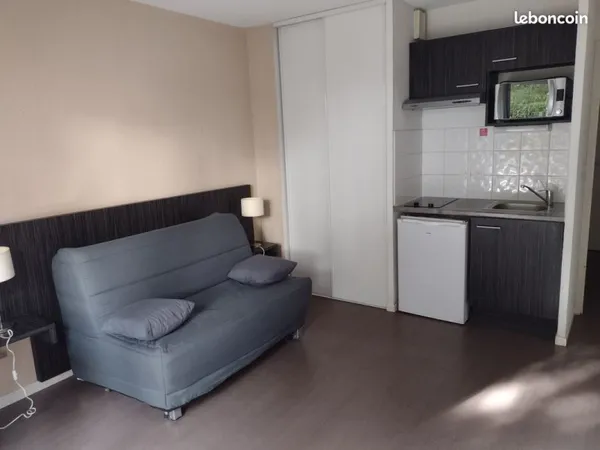 Loue T1 meublé 24 m2 avec balcon pour étudiant
