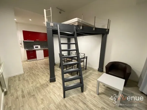 QUARTIER FAURIEL/METARE STUDIO MEUBLE AU ROND POINT