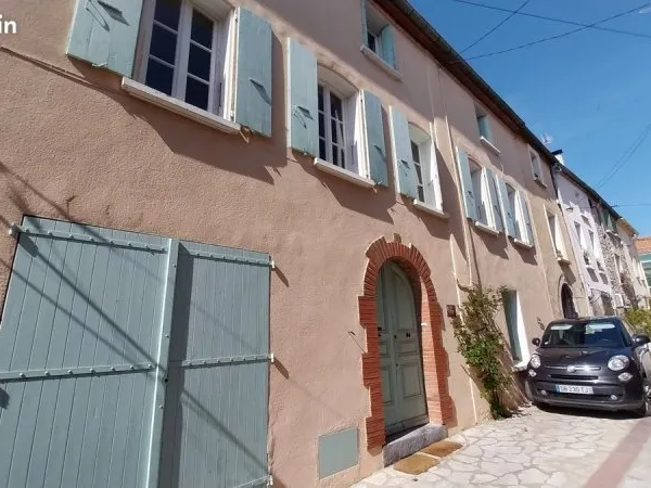 66600 Maison coeur de village 285 m2 avec patio et terrasse