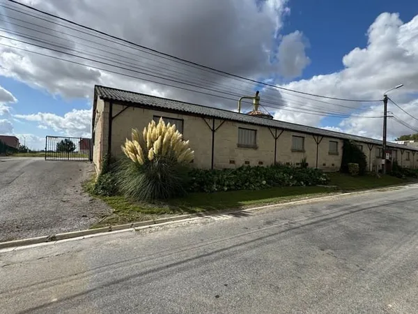 Local d'activité 1400 m²