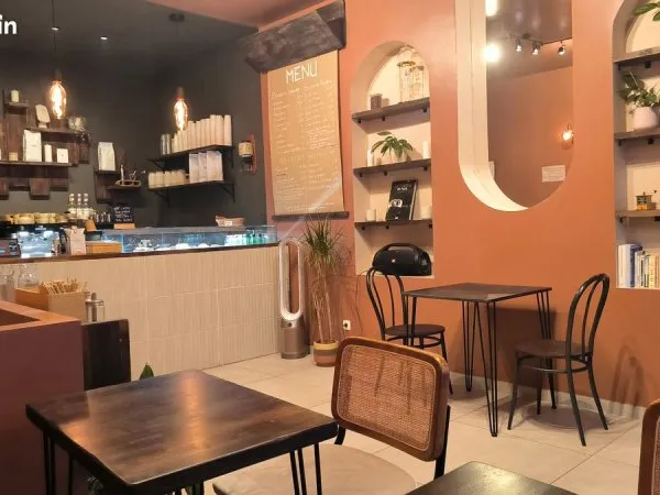 Local Paris 10 (coffee/snack/bar) Bail 55k