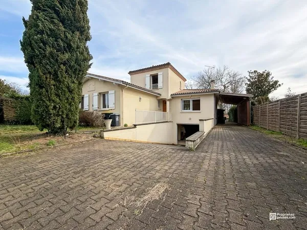 Maison Leognan 7 pièce(s) 157 m2