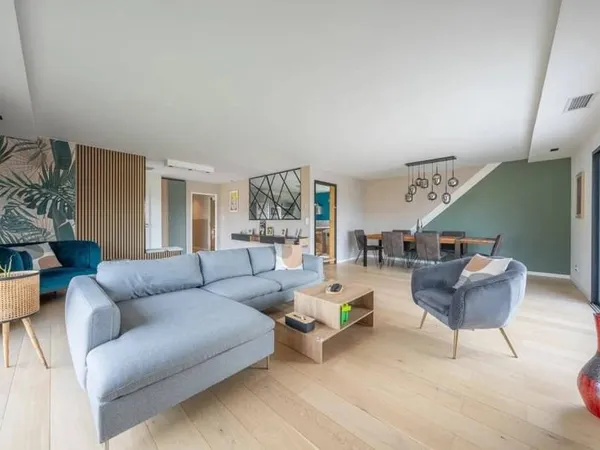 Maison de plain-pied 5 pièces 146 m²