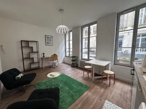 APPARTEMENT T2 EN CENTRE-VILLE