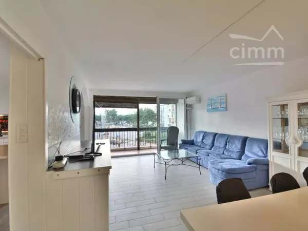 ACHAT - SAINT CYPRIEN PLAGE - APPARTEMENT 4 PIECES TRAVERSANT - PLACE DE PARKING PRIVATIVE - 66750 -